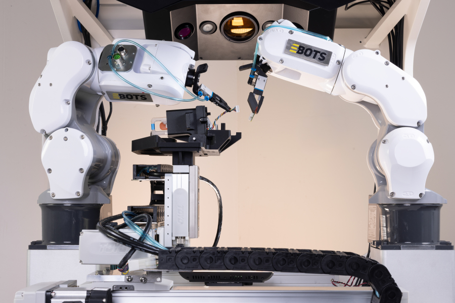Manufacturing Robots: Types, Benefits, and How They Work